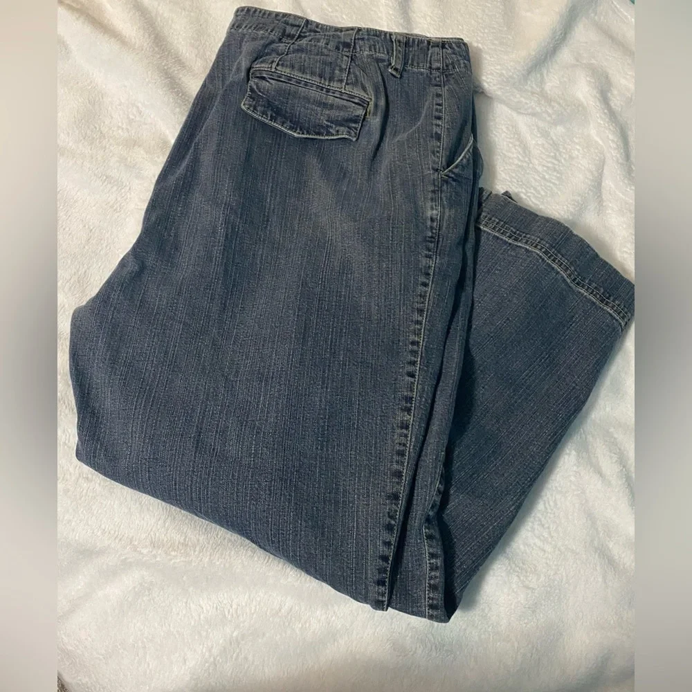Liz Claiborne Women’s Relaxed Dark Gray Jeans - Picture 3 of 6